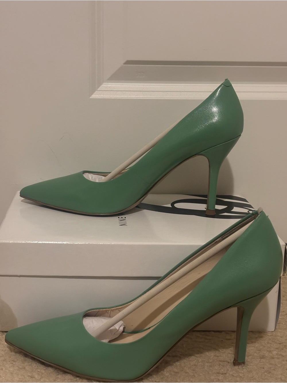 Nine West Green Pointed Toe Pumps - Picture 2 of 5